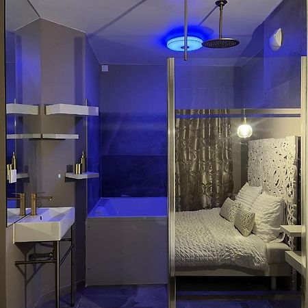 Love Room Mille Et Une Nuits Narbonne Exterior photo